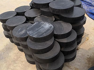 玉门市板式橡胶支座由若干层橡胶片与薄钢板经加压硫化